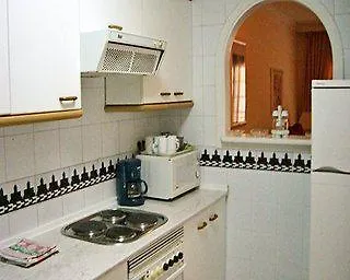 Hotel Apartamentos Pueblo Quinta Dos Torremolinos España